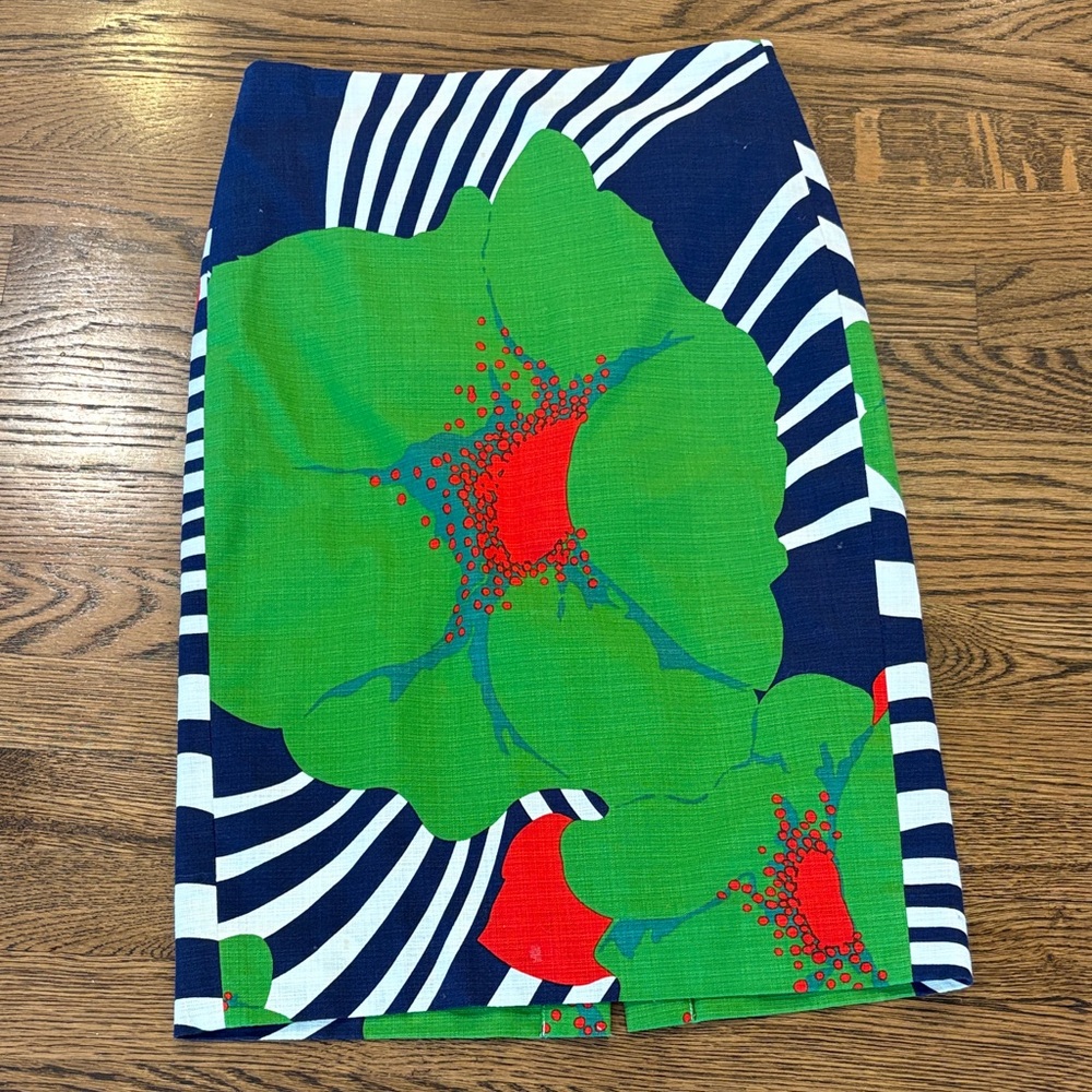 J. Crew Bold Green & navy Floral Print Pencil Skirt, 00